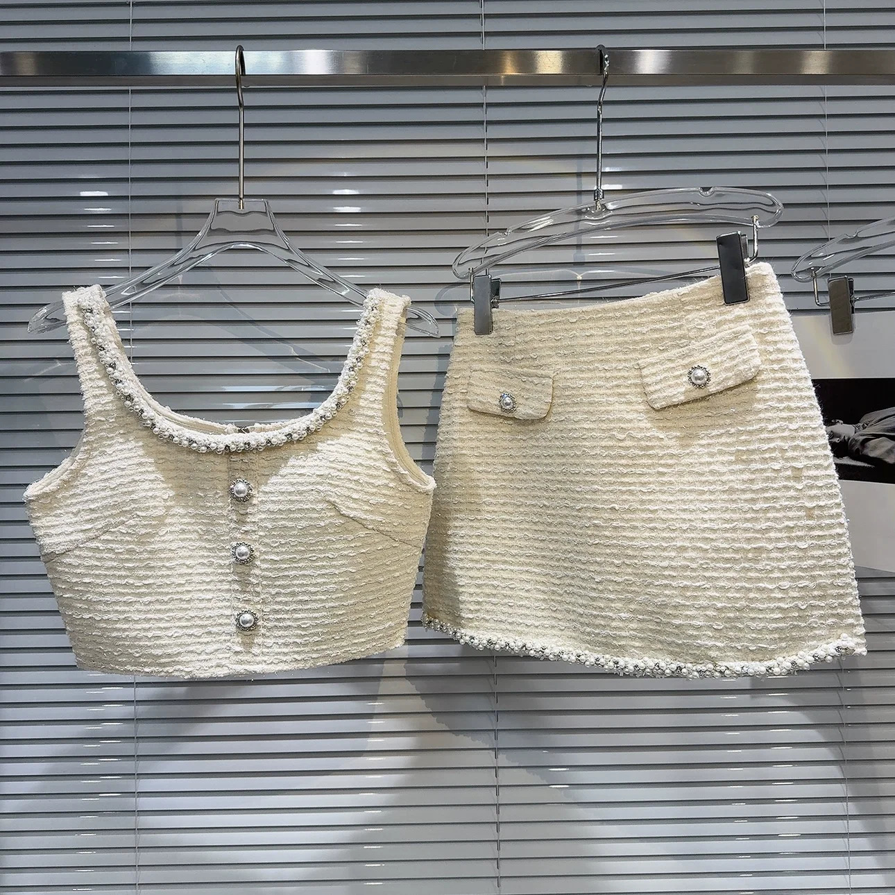 Womens Elegant Two Pieces Tweed Pearls Skirt Set Lady High Street Sexy O Neck Sleeveless Crop Tank Top Mini Skirt 250729
