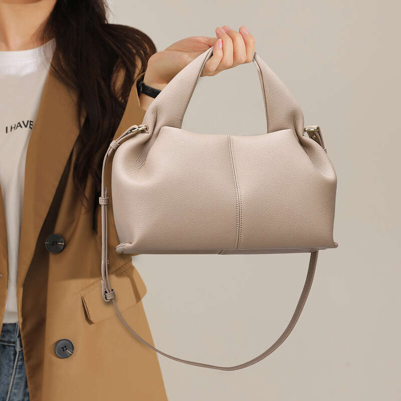 Cloud New Hot-Selling Crossbody Fashion Simple Versatile Handbag Large Capacity Commuter Soft Leather Women's Bag designer bag