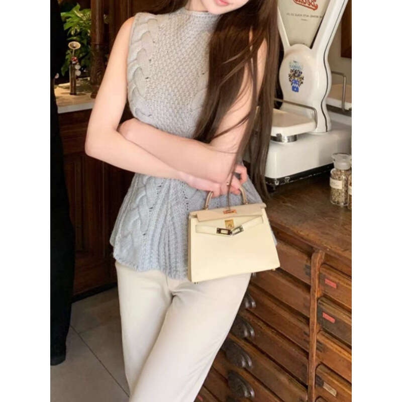 sxzy Mermaid Princess Unique and Exquisite Design Sleeveless Women Sexy Knitted Top for Outerwear Trendy