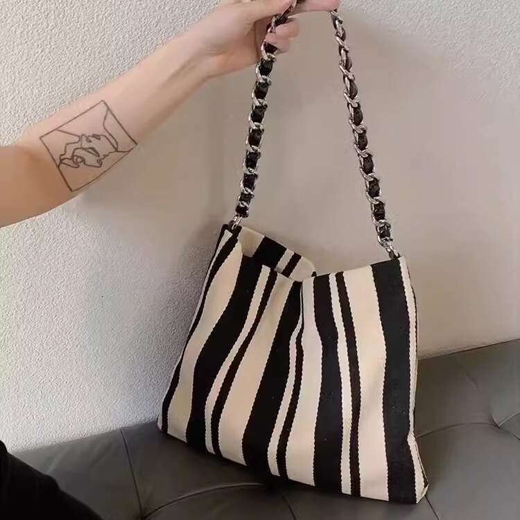 Designer Canvas Striped Tote Women's 2024 New Summer Large Capacity High-end Single Shoulder Chain Bag