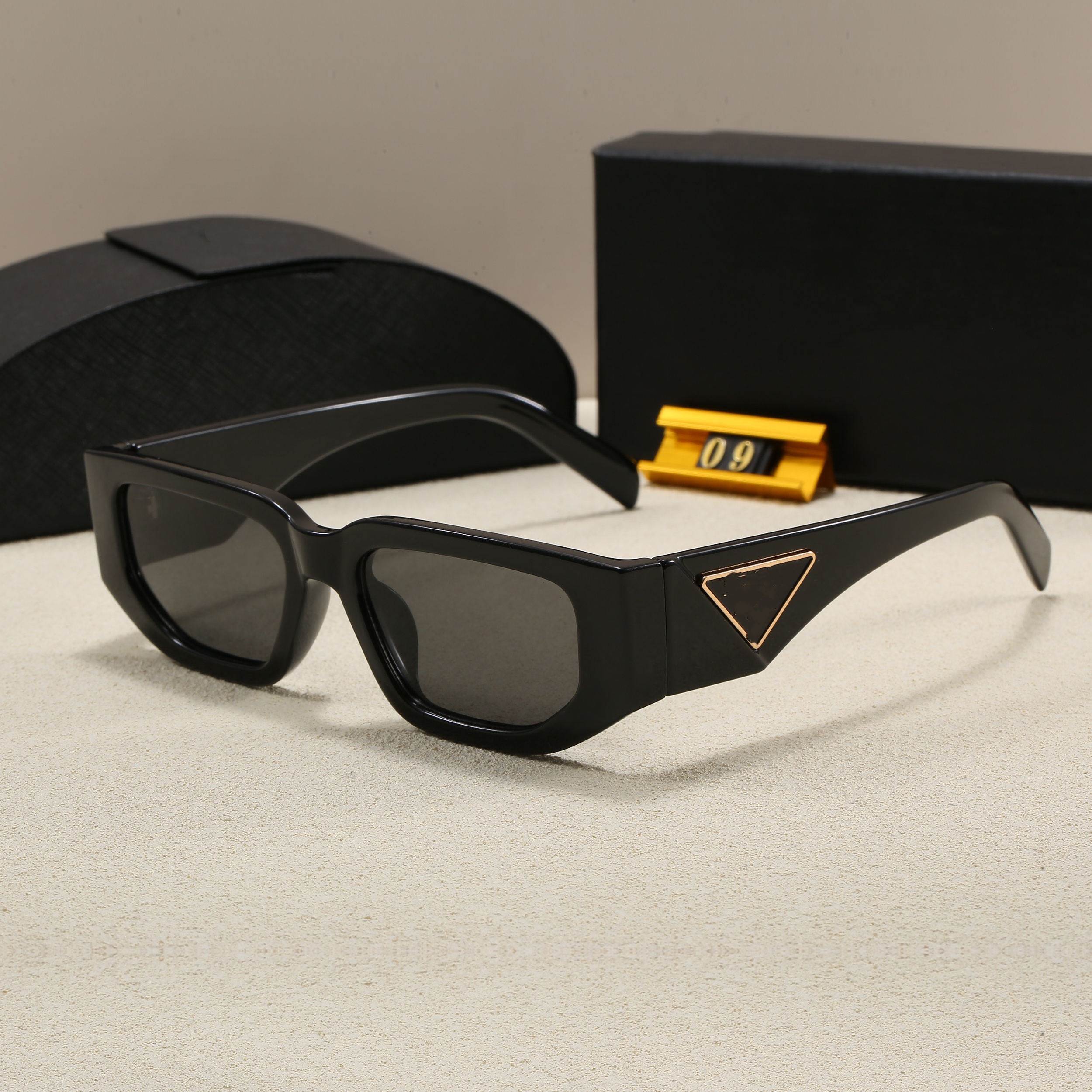 2025hot Fashion designer sunglasses mens classic attitude Metal square frame Popular retro avant-garde outdoor uv 400 protection men sunglasses With Box