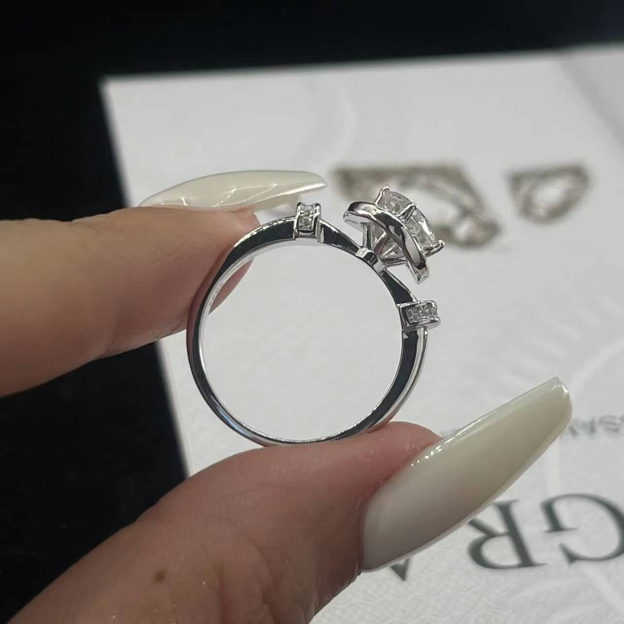 Fashion Jewelry S925 Sterling Silver Brilliant Cut vvs 1Ct Moissanite Diamond Smart Rings for Women Wedding with Gra Certificate