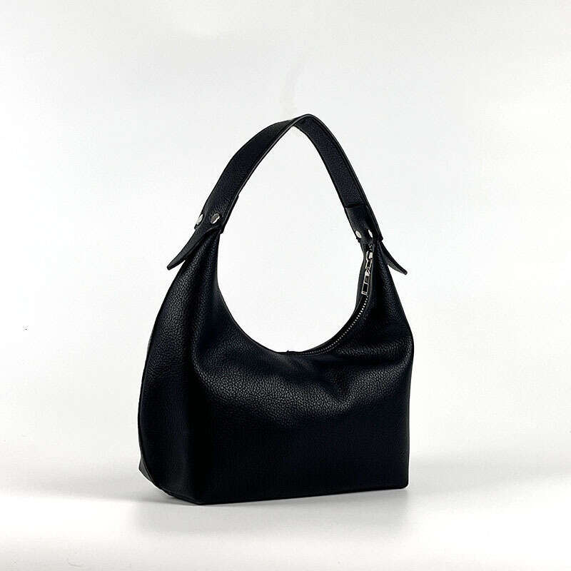Dongdaemun Hot-Selling Small Handbag Underarm for Women 2023 Light Luxury Design Dumpling Commuter Crescent Bag