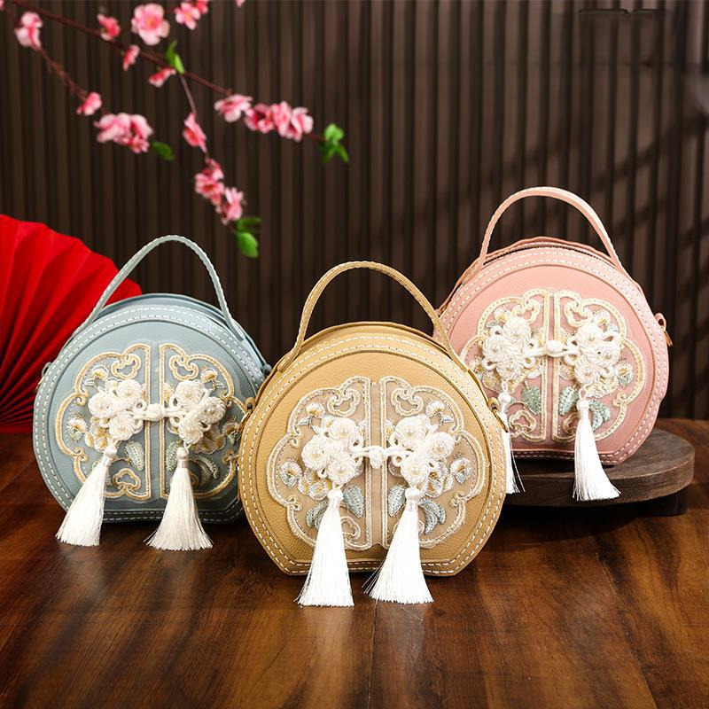 Ethnic style handmade embroidery bag new trend Chinese multifunctional handbag designer bag women s crossbody bag shoulder bag