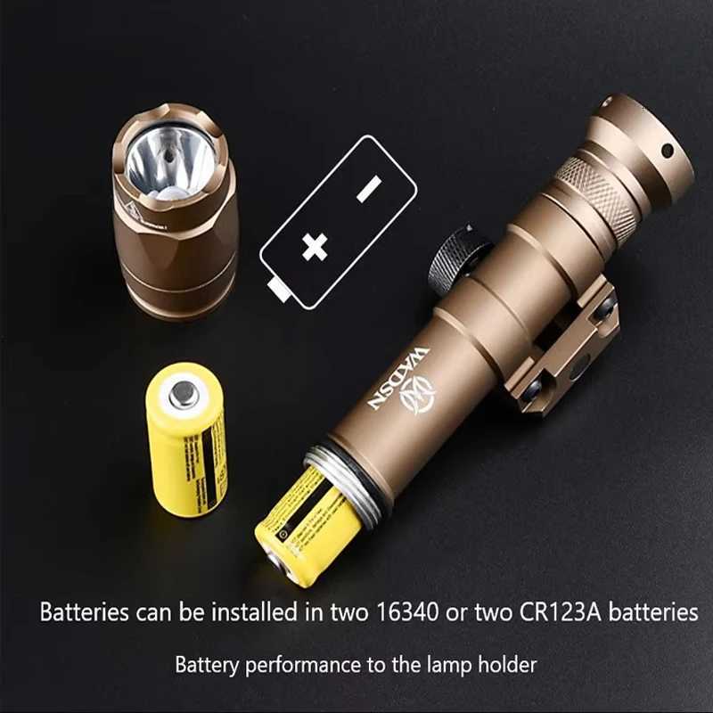 Tactical Powerful M600W M600 Flashlight Airsoft Scout Rifle Gun Hunting LED Strobe Airsoft Light Fits 20mm Picatinny RailXJ250728