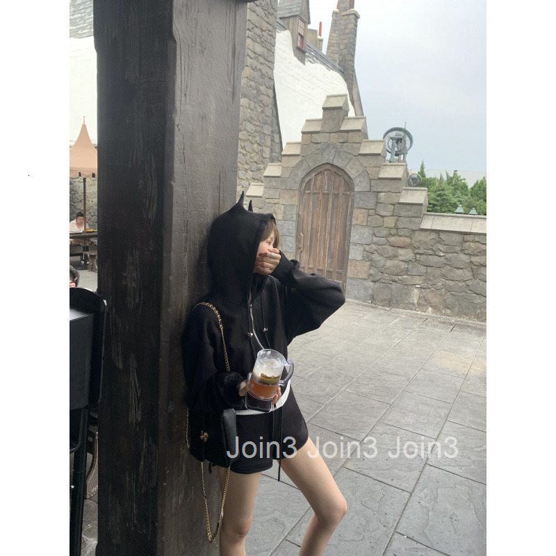 Autumn New Casual Niche Hooded Jacket Short Top + Elastic Waist Shorts Two-Piece Set for Women