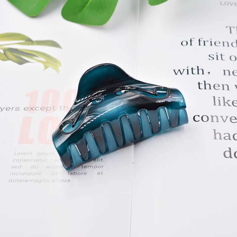 Vintage Hair Clips for Women Elegant Solid Crab Hair Clips for Girls Hair Claw Clips Hair Accessories Z250729