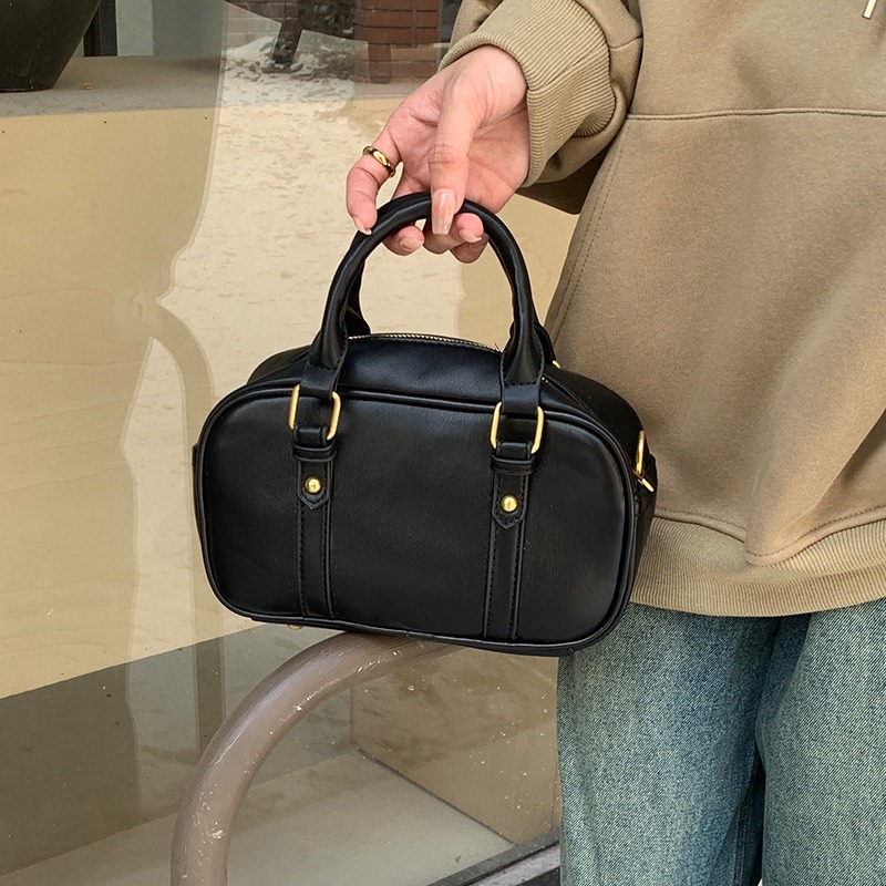Designer Bag Milad Retro Commuter Bag Korean Version Messenger Bowling Bag For Luxury Bag Women 2025 New Handbag Single Shoulder Crossbody Bag tote ba