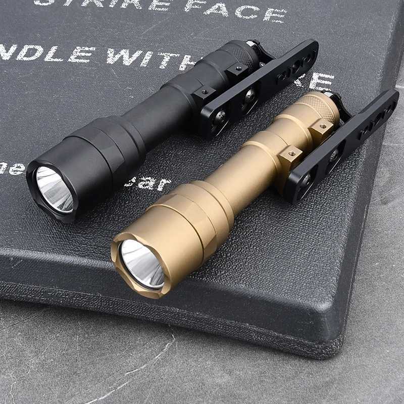 Tactical SF M600 Flashlight WADSN M600U LED Scout Light With M-LOK Keymod Offset Mounting Base Airsoft Hunting Weapon Accessory XJ250728
