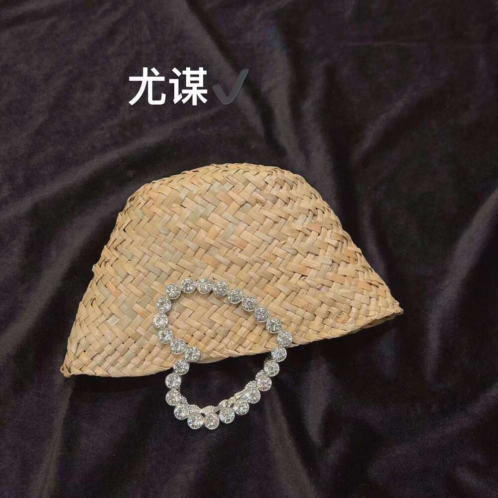 2023 Spring/Summer New Designer's Love Inlaid Dia Straw Woven Portable Bag Small Weave Holiday Style Girl