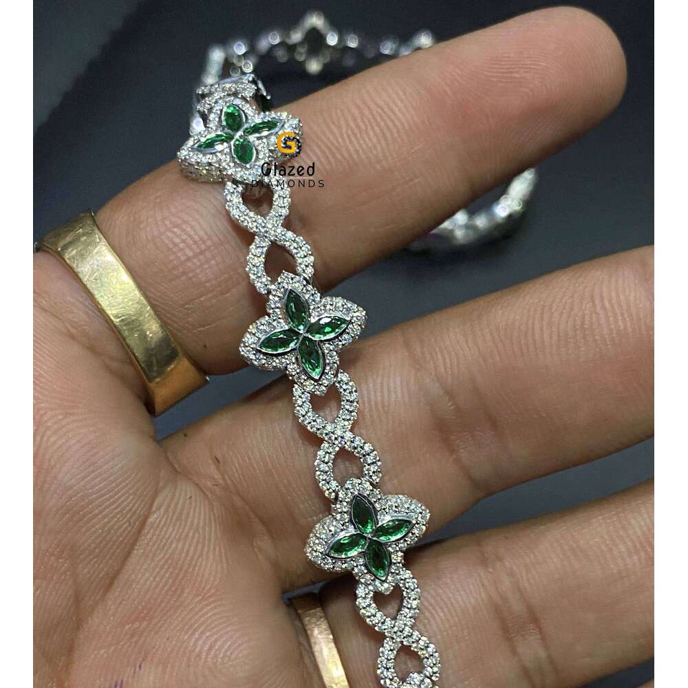 VVs Round Brilliant Cut Moissanite Dias Buss Down Hip Hop Infinity Link Clover Bracelet For Unisex In 10K Solid White Gold