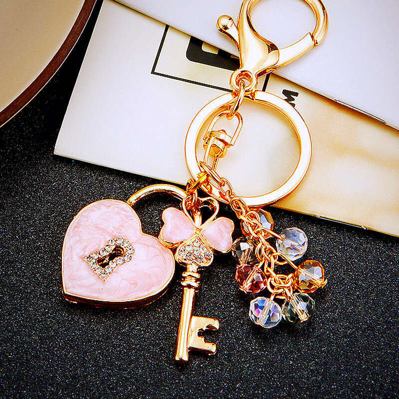 Four-leaf Clover Heart Car for Women Creative Inlaid Diamond Concentric Lock Bag Pendant Metal Keychain Ring Gift