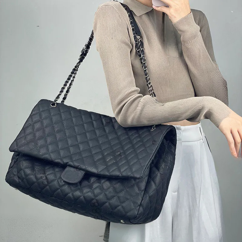Women Calfskin Maxi Airport Quilted XXL Bag Sier Metal Hardware Chain Shoulder Messenger Handbag Large Capcity Designer Sacoche Suitcase Luxury Bag women sac Luxe