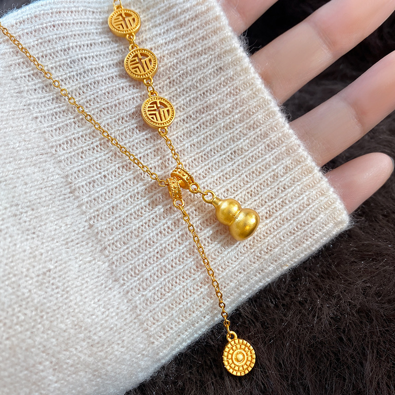 Traditional Gold-Plated Gourd Fortune Character Lucky Round Pendant Sweater Necklace for Women 2025 New Style Elegant Accessories Jewelry for Women