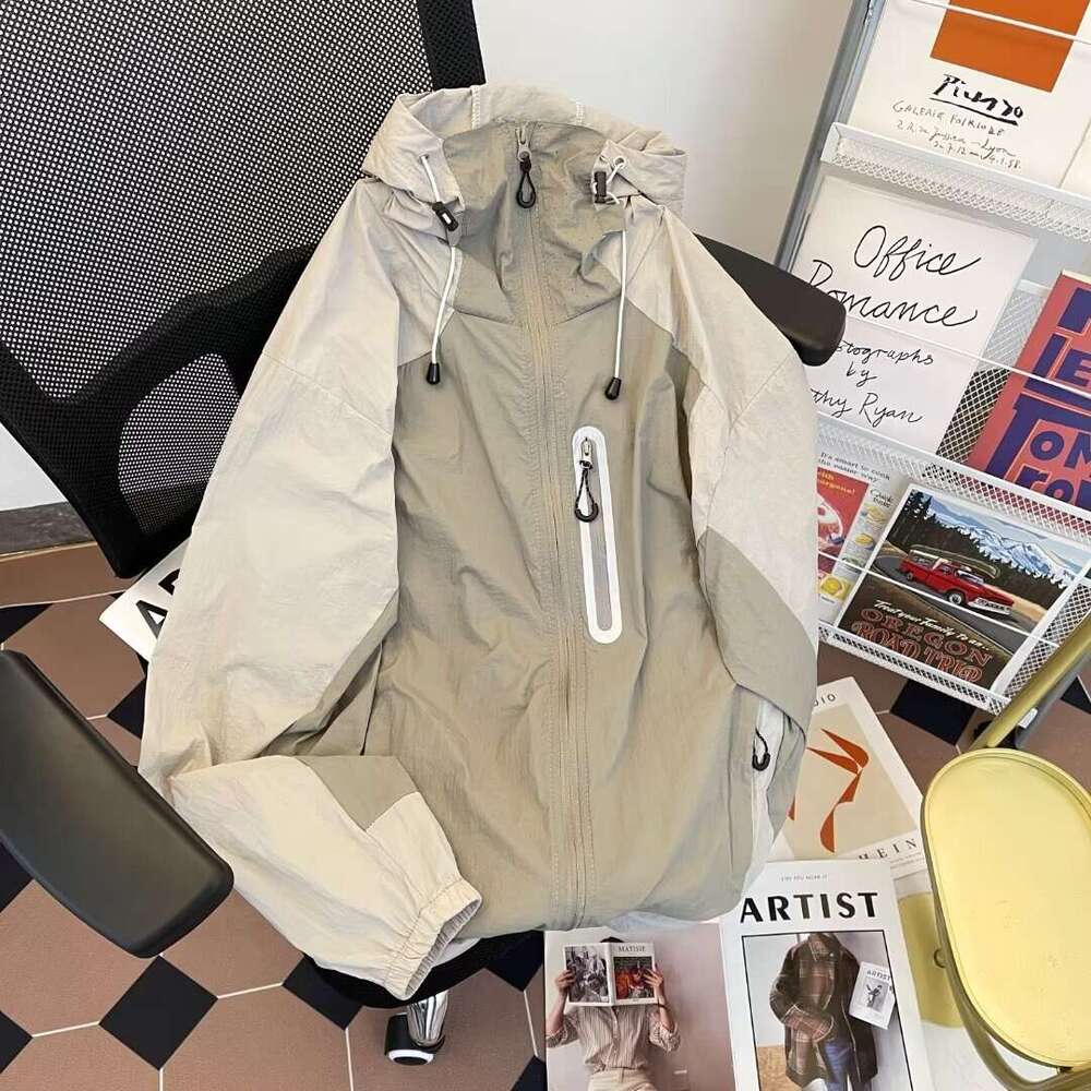 Men's Summer Thin Jacket, Mountain Style Outdoor Functional Hooded Windbreaker, Trendy Loose Fit Sun Protection Coat