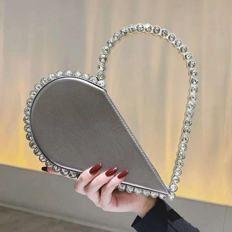 2024 New Heart Shape Rhinestone Party Day Clutches Crystal Handbags For Wedding Gift Purse Women Prom Dinner Purses Bag