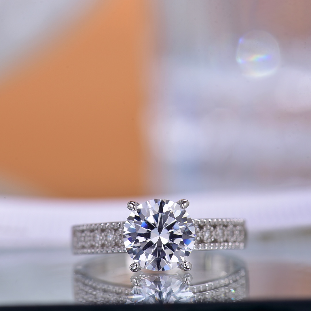 Starry Sky - Style Moissanite Ring - 2ct Center Stone, 925 Sterling Silver, Exquisitely Sparkling, Ideal for Proposals and Anniversaries