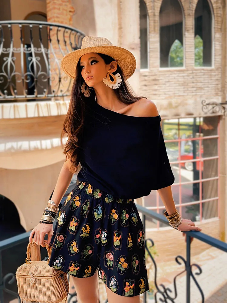 DABUWAWA DM2BTS009 Spring Solid Knitted Underlay TShirt Pullover Womens Tops Preppy Style Crew Neck Sweater Basics Y2K 250729