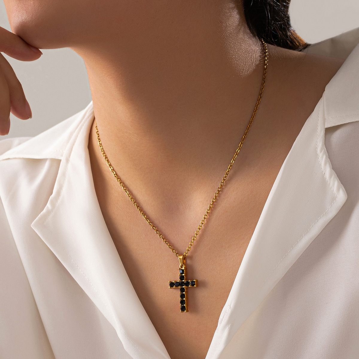 304 Stainless Inlaid Dia Necklace for Women, Titanium Steel Non-Fading Cross Pendant Clavicle Chain Jewelry for Women