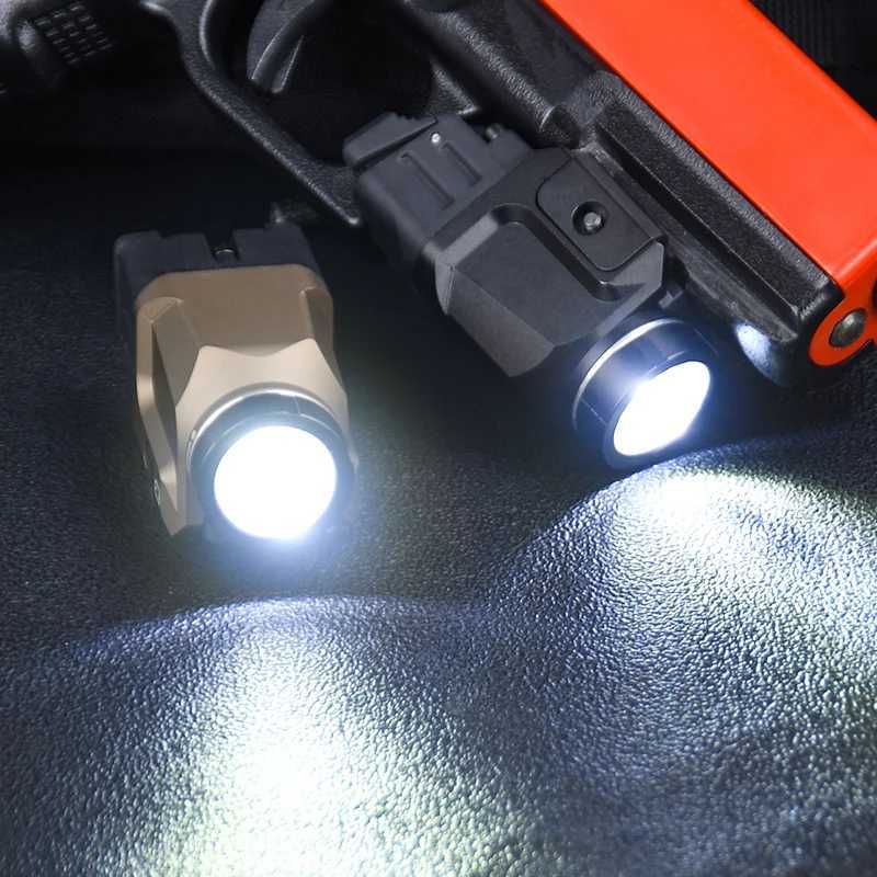 WADSN TR-7 X Tactical Flashlight 800 Lumens Strobe High-Power LED Metal Body with 20mm Rail Mount for Airsoft/Hunting R250728