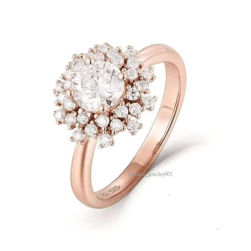 Luxurious Jewelry Women's Wedding Chrysolite Exquisite Flower Design Ring Manufacturer