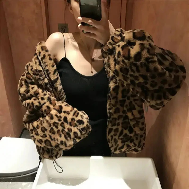 Autumn Winter Woman Jacket Leopard Mink Velvet Jacket Korean Loose Lady Outerwear Warm Female Faux Fur Coats 250723