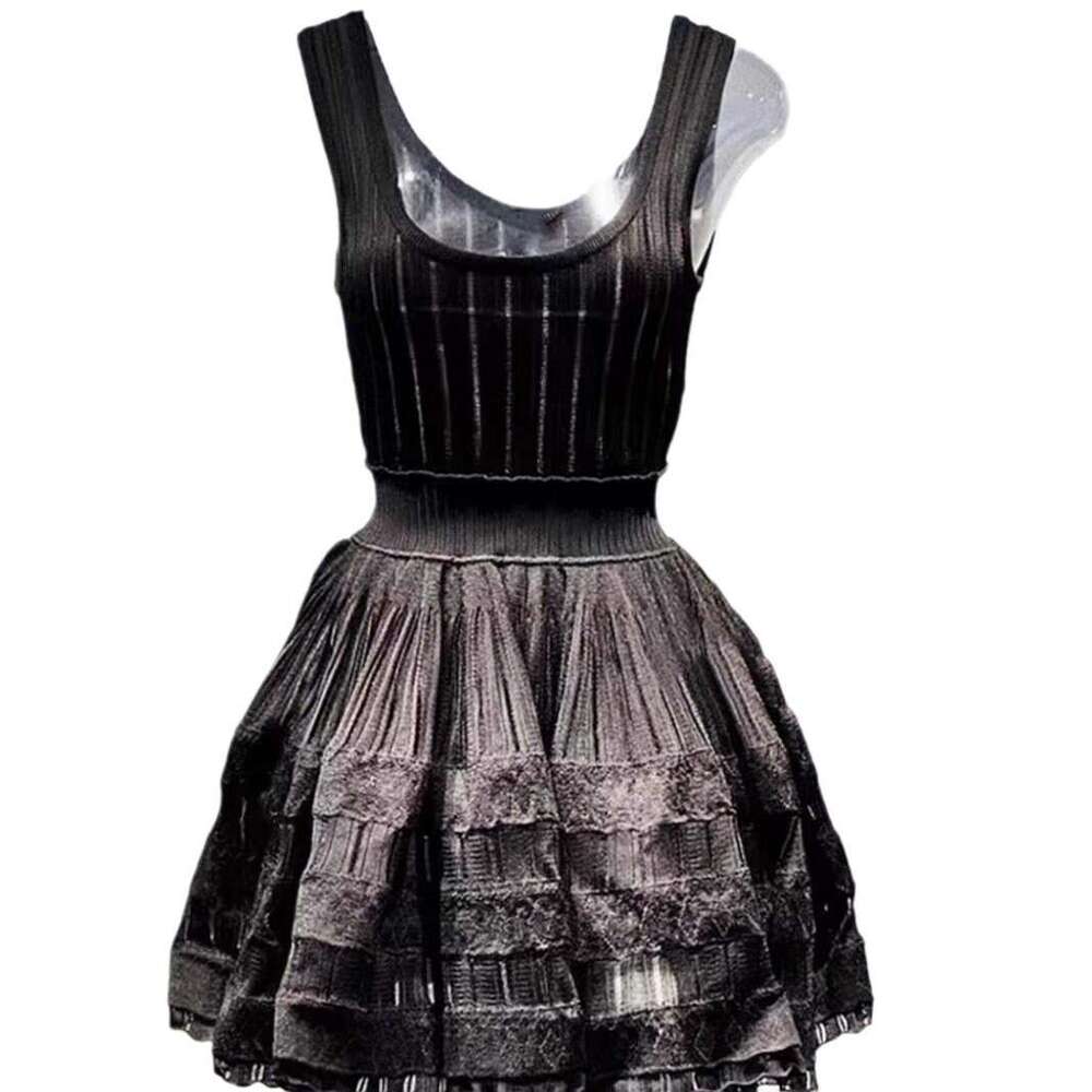 Designer Clothing 2025 High-End New Short Women's Summer French Style Exquisite Design Sense Niche Sleeveless Vest Ing Dress 2024