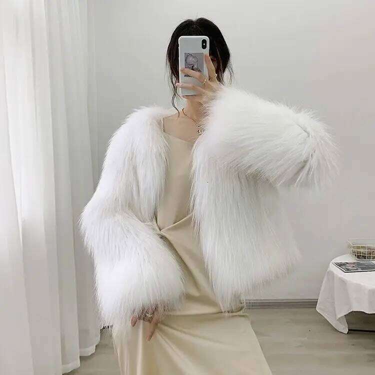 New winter fur fox women's pink fur coat outer layer women's jacket women's coat