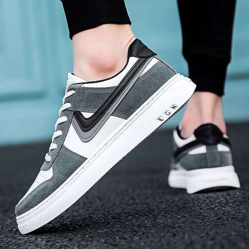 HKDQ Fashion Casual Sneakers 2025 Breathable Non-slip Skateboard Men Trainers Comfortable Leather Men's Sports Shoes