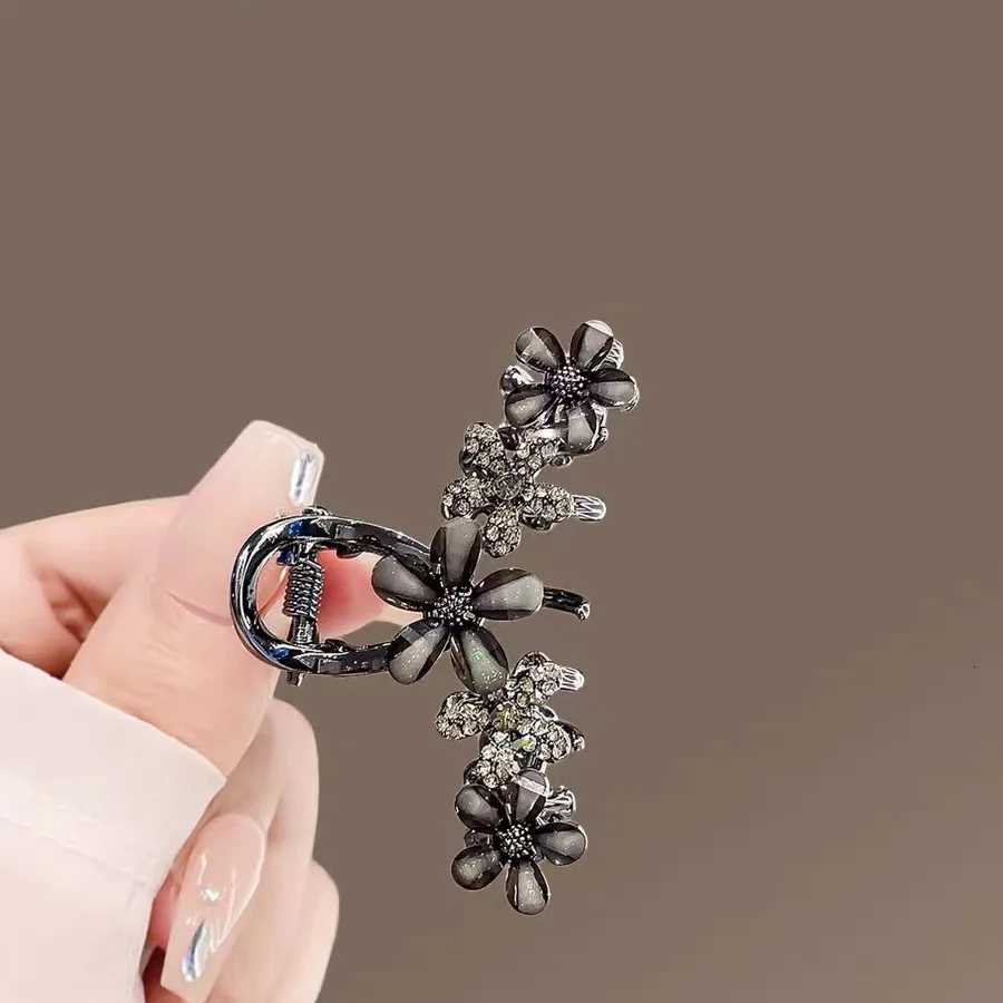 Black Glazed Flower Hair Claw Medium-sized Exquisite Back of Head Half-tied Hair Clip Womens High-end Hair Accessories Z250729
