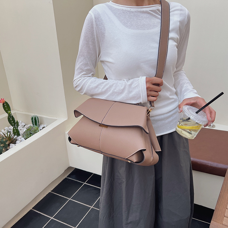 DHAL French Smile Boling Handbag for Women 2025 New High-end Pleated Fashion Single Shoulder Crossbody Bag