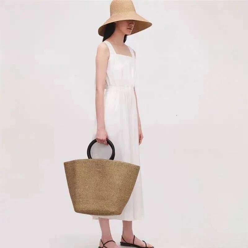 Women's Bags Designer Women's Bags Designer Lazy One-Click Closure Portable Bucket Bag, Straw Woven Handbag, Large Capacity, Simple Beach Va
