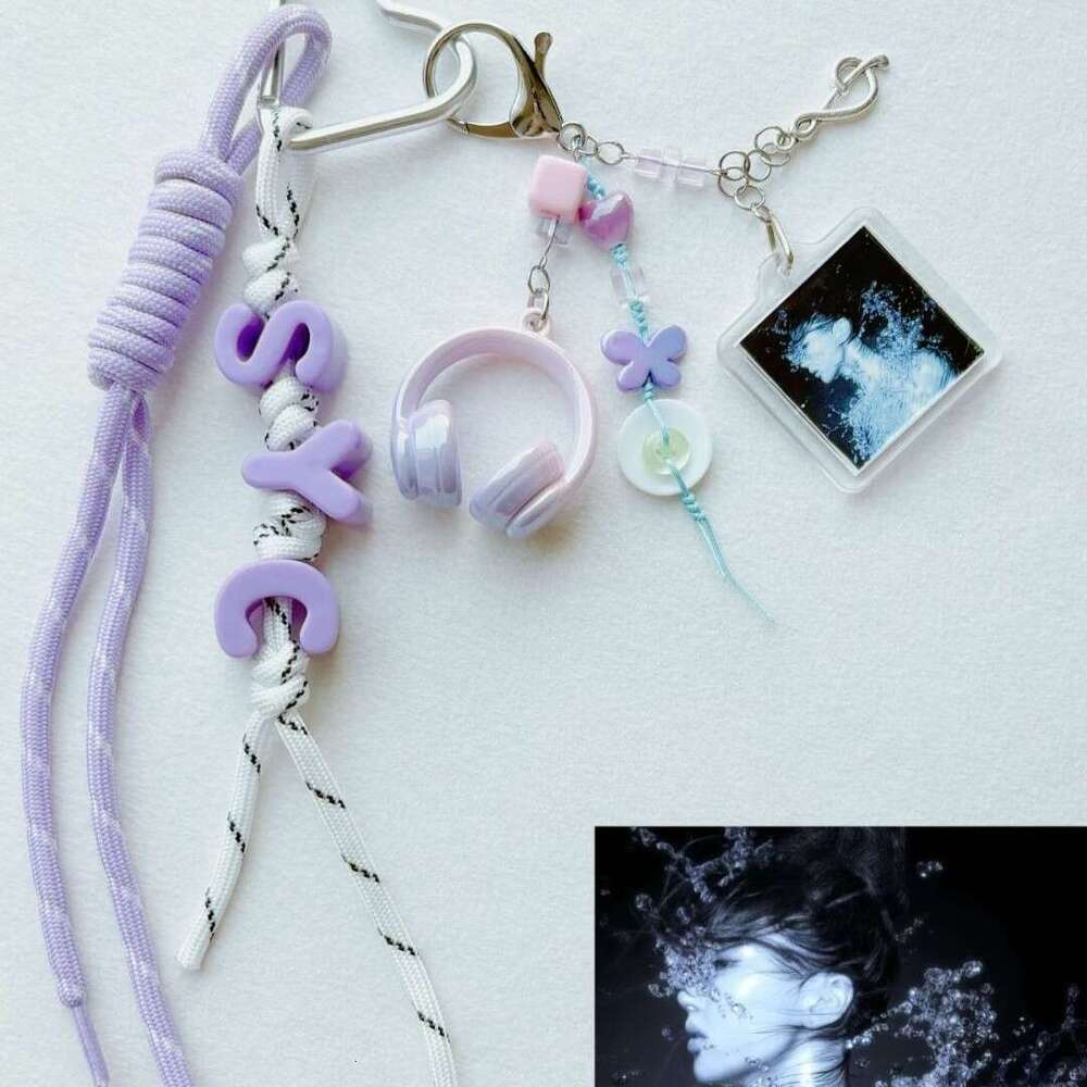 Homemade Single Yi Pure Theme Bag Hanging Celebrity Merchandise Fan Support Color Keychain Pendant Decoration