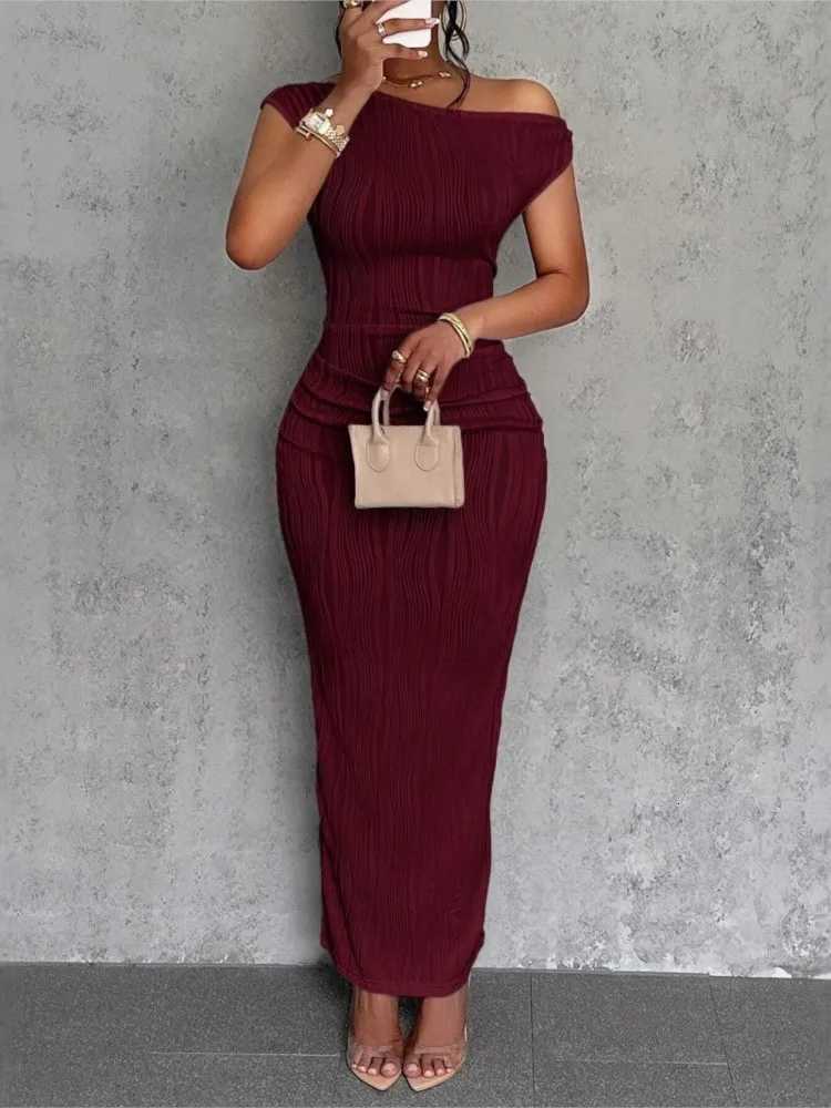 Fashion Water Ripple Slanted Shoulder Dress Womens Elegant And Simple Solid Color A-line Collar Mid-waist Sexy Hip Wrap Skirt Z250728