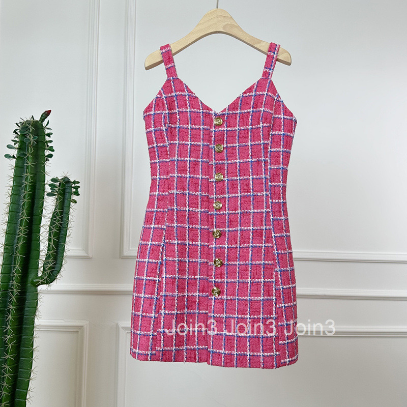 Little Fragrant Style New Checkered Single breasted Dress with Elegant Style Fashionable and Age reducing Casual Versatile Strap Skirt