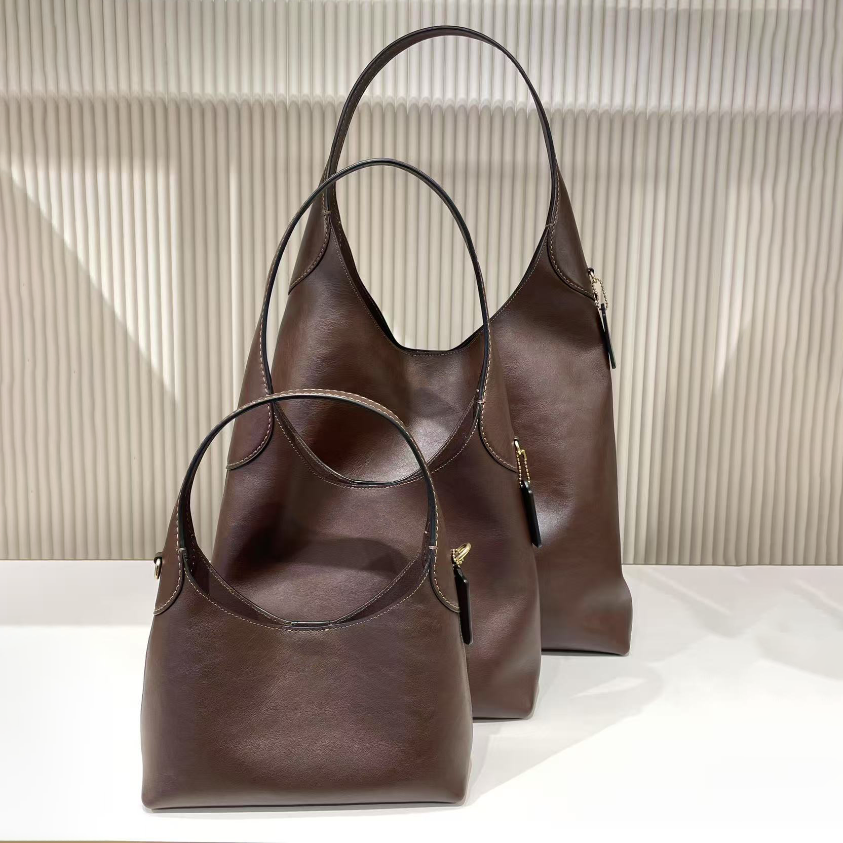 10A Designer Brooklyn bag Luxury 28 single shoulder YN bag Womens tote bag high-quality single shoulder handbag 39 large capacity minimalist style