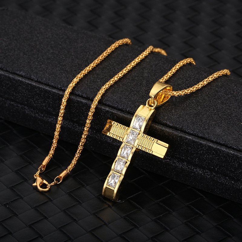 Men's Cross Pendant Clothing Accessories Pattern Alloy Necklace