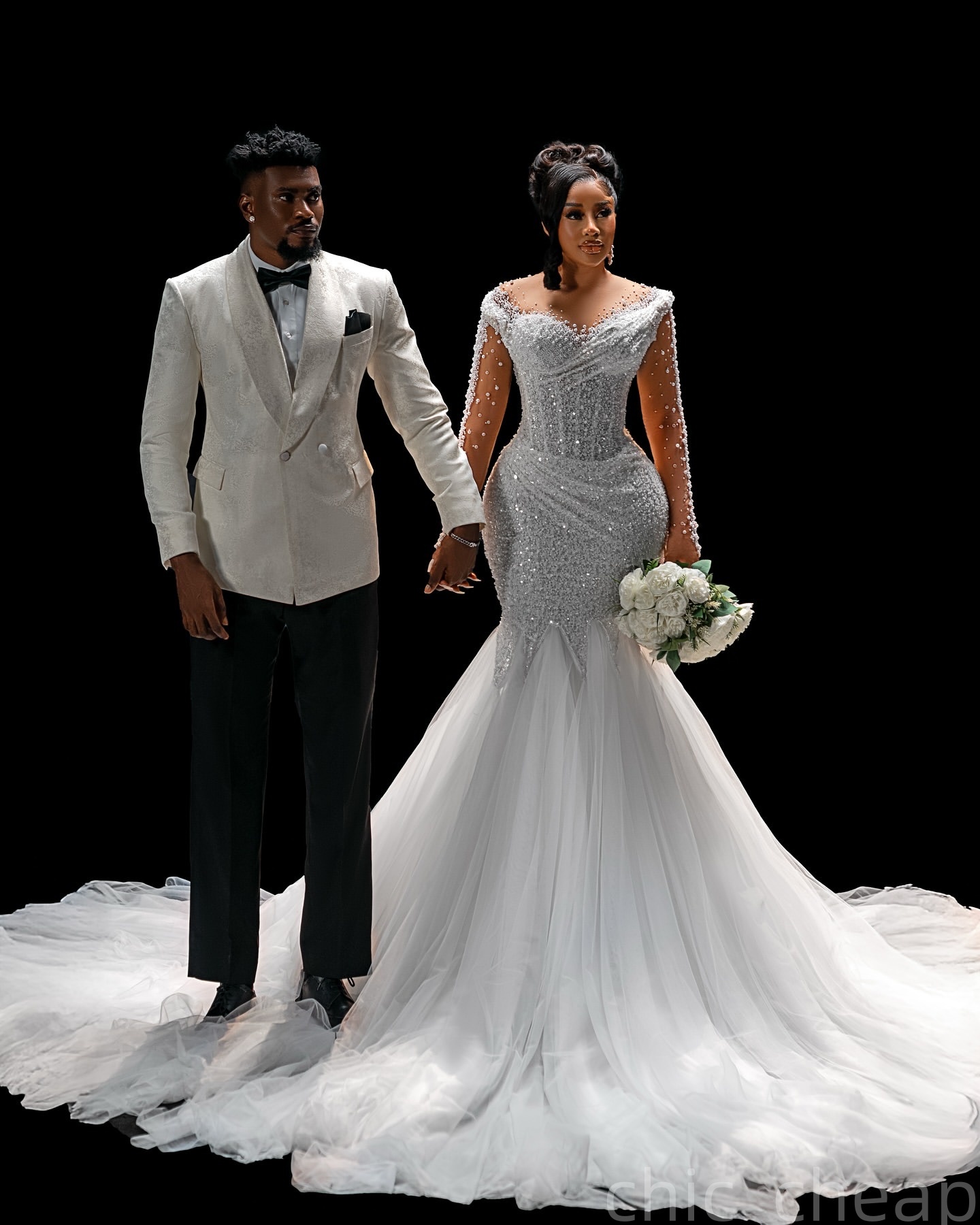2025 Aso Ebi Plus Size Ivory Mermaid Wedding Dress Sequined Pearls Tulle Full Sleeves Sparkly Vintage Bridal Gowns Dresses ZJ0682