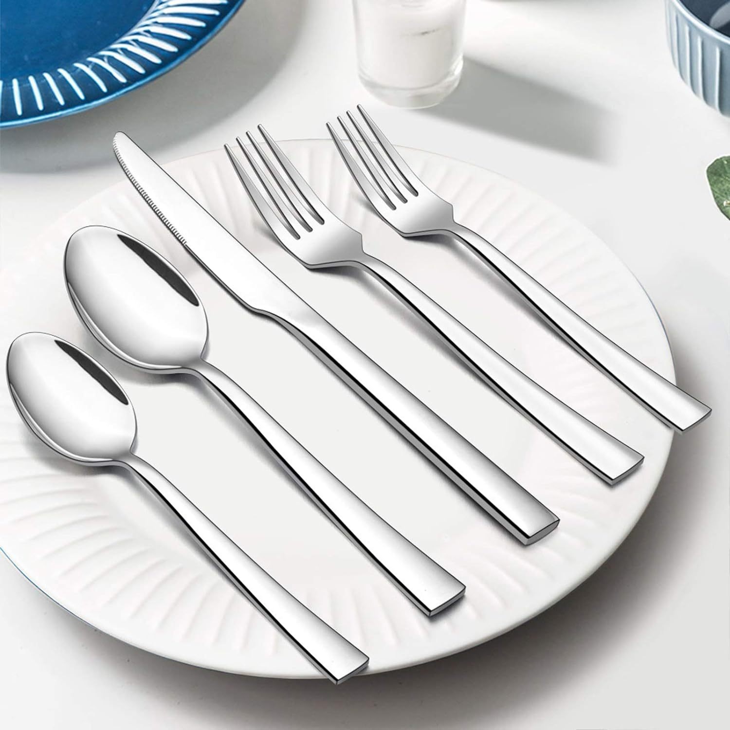 20-Piece Stainless Steel Flatware Set for 4 Food Grade 18/0 Cutlery Set Mirror Polished Knife Fork Spoon Dishwasher Safe Rustproof