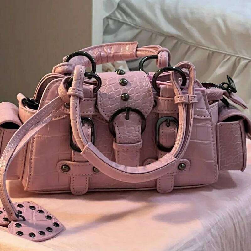 New Original Retro Millennial Style Crocodile Rivets Handbag Flip Hand Armpit Straddle Bag Crossbody Small Square Package
