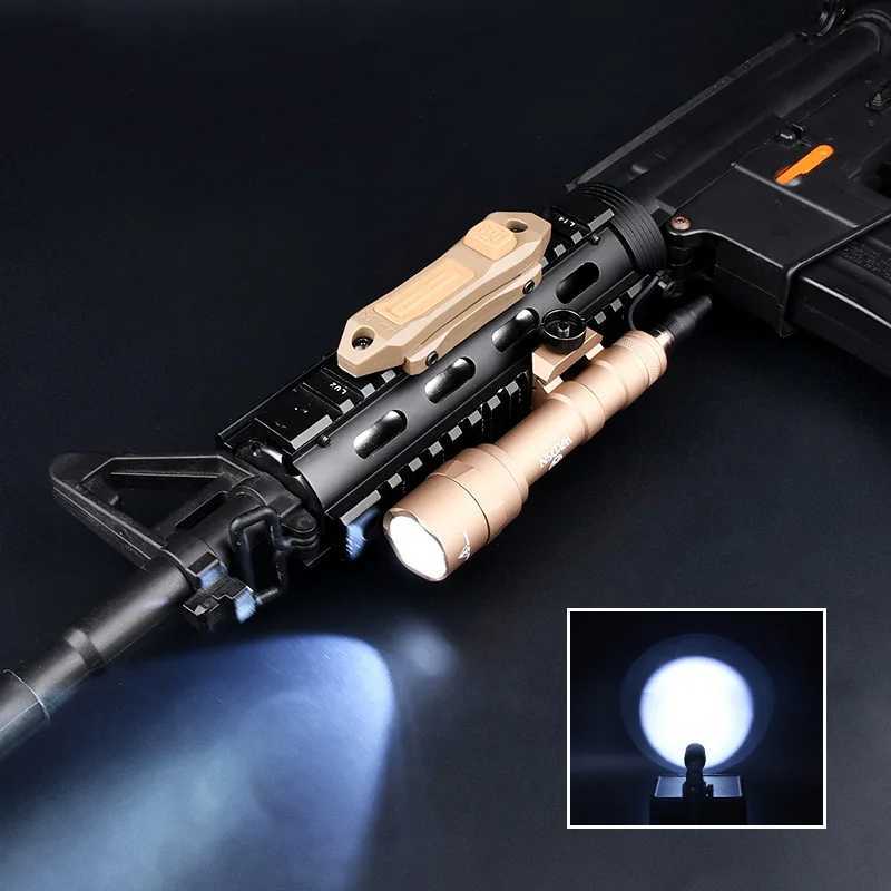 Vadsn Tactical Metal M600U Flashlight Scout Light High Power LED Airsoft Hunting Fit 20mm Picatinny Rail Airsoft Accessories XJ250728