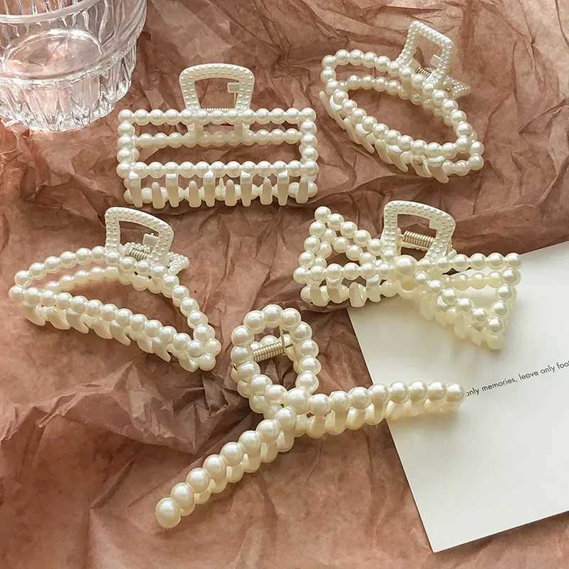 1pcs Elegant Pearls Beads Hairpin for Women Headwear Ponytail Hair Clips Hair Crab Accessories Fashion Geometric Hair Claw Z250729