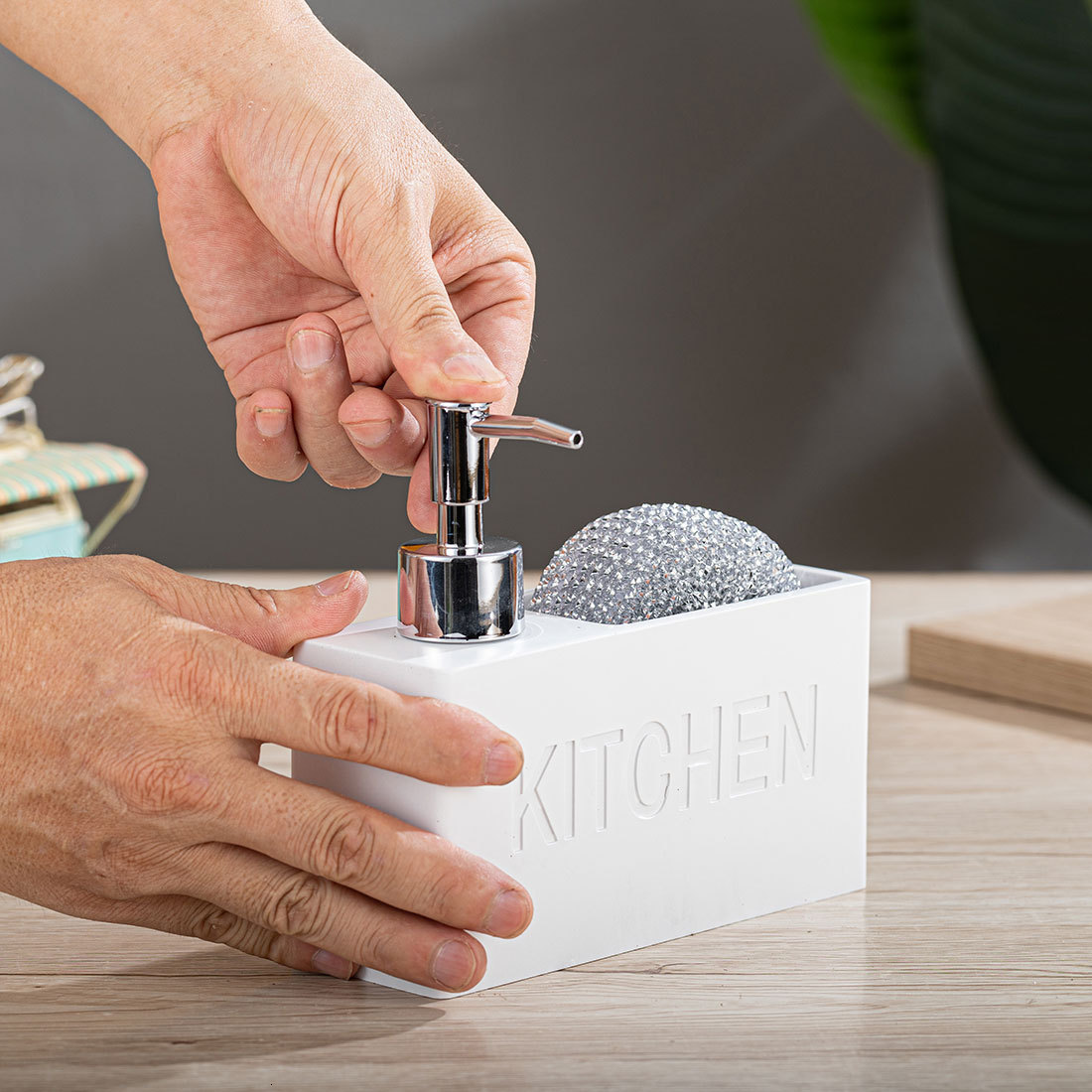 Kitchen Soap Dispenser Dishwashing Liquid Pump Bottle White Resin Lotion Hand Sanitizer Dispenser Sponge Storage Box221207