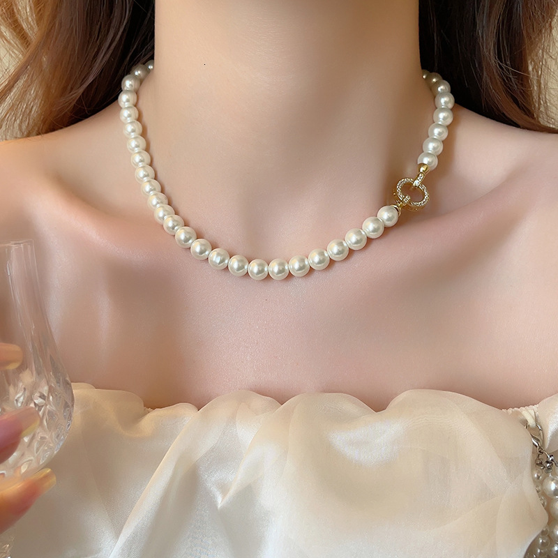 Shijia Pearl Necklace for Women 2025 New High-End Clavicle Light Niche Design Neck Chain Accessory Jewelry for Women