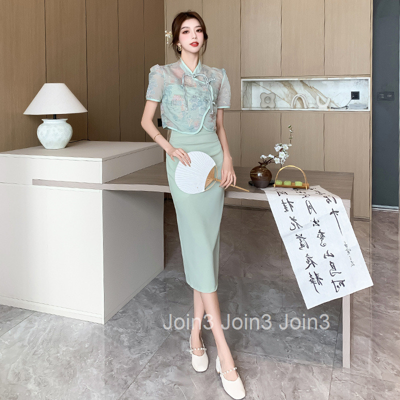 Summer New Style National Style Buttoned Cheongsam Heavy Embroidery Blouse Strap Short Sleeve Top Dress Two-Piece Set for Women