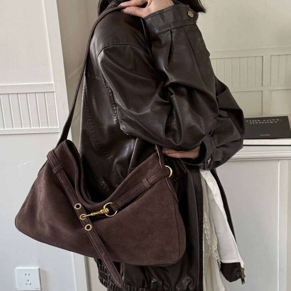 Luxury designer niche fashion suede shoulder saddle chic women's natural leather handbag new product