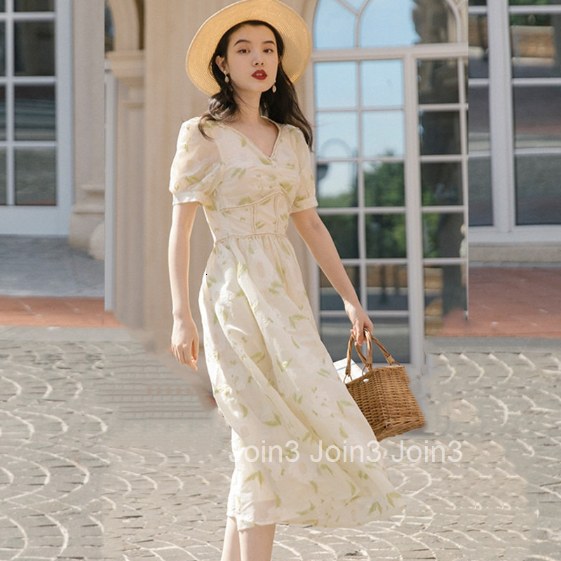 High Waist V-Neck Heavy Embroidery Flared Long Dress for Dates and Vacations Summer Fashionable Elegant French Short Sleeve Dress