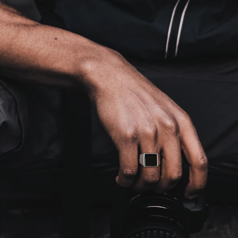 Vnox Gothic Punk Rings for Men Signet Rings Round Square Top Stamp Finger Band Chunky Boys Teens Rock Jewelry Fraternal Rings 250729