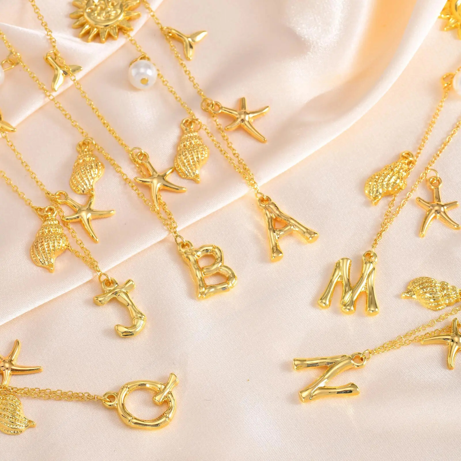 Initial Charms Necklace for Women Boho Seashell Starfish Beach Letter A-Z Pendant Summer Beach Vacation Jewelry 250729