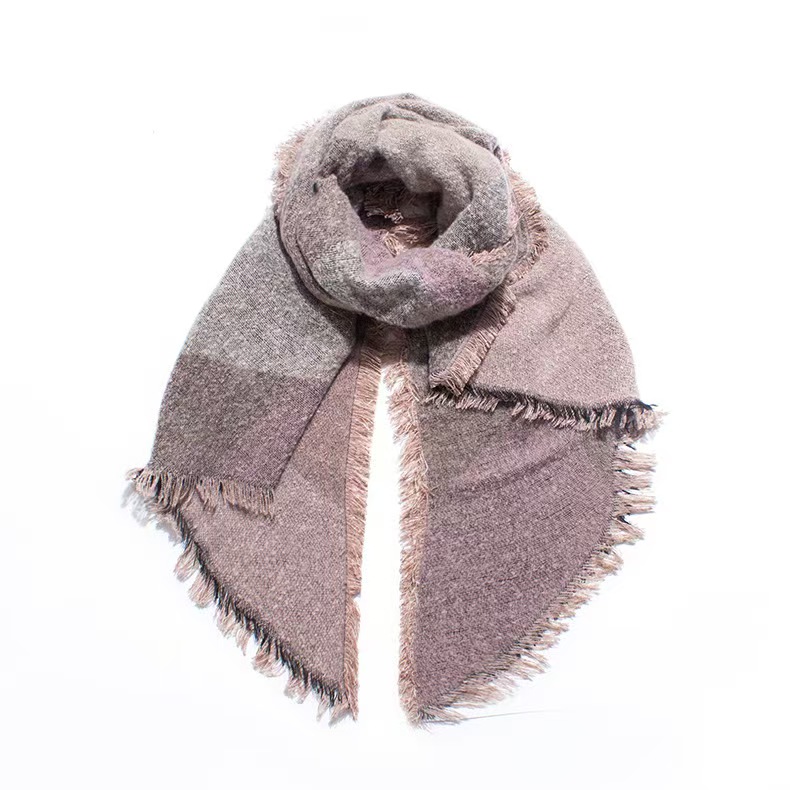 T1341 European and American autumn and winter circle yarn thickened ladies shawl black gray plaid bevel scarf fashion